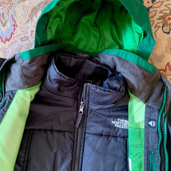 The North Face warmest coat with two layers - Picture 10 of 14